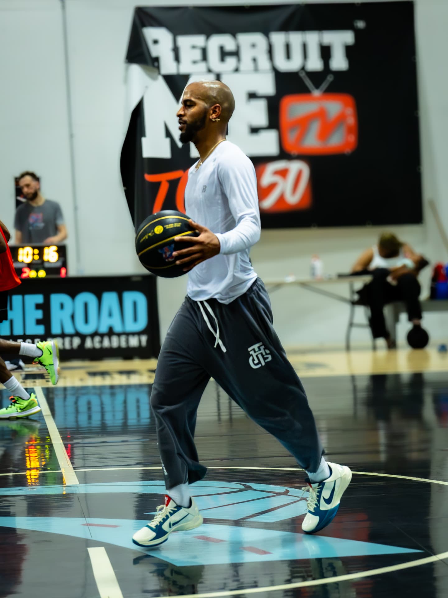 Kings player with ball during open run