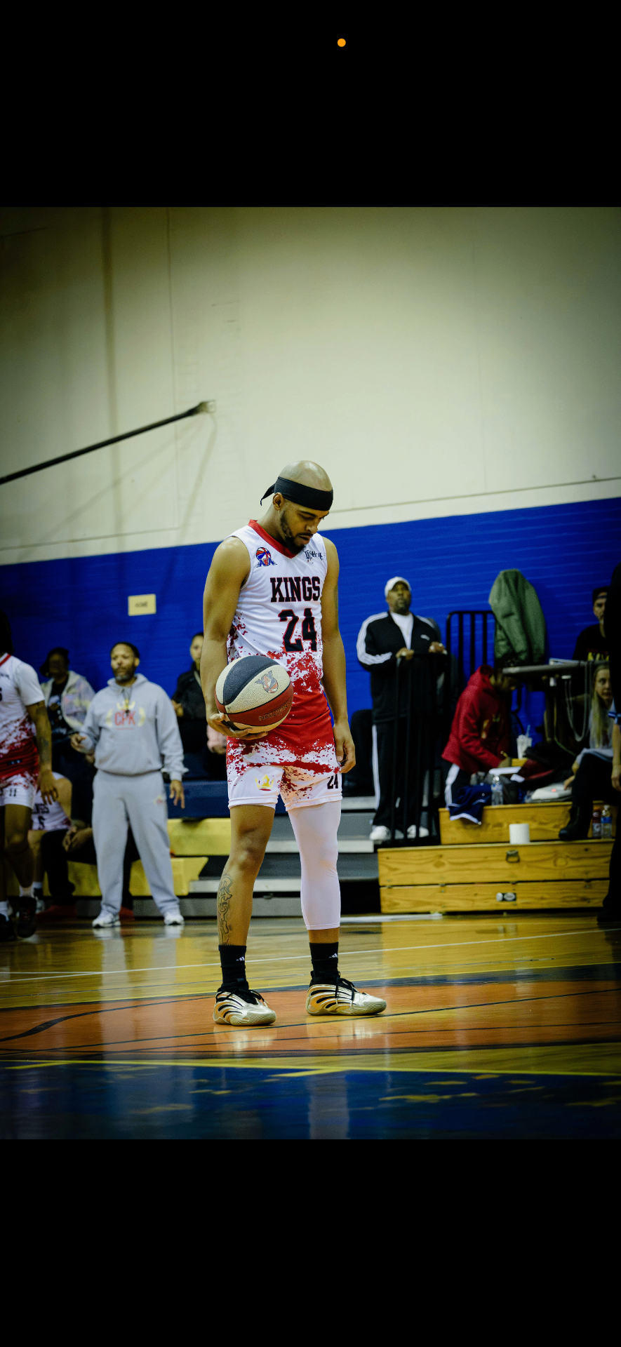 Mook Bates #24 walking up the floor