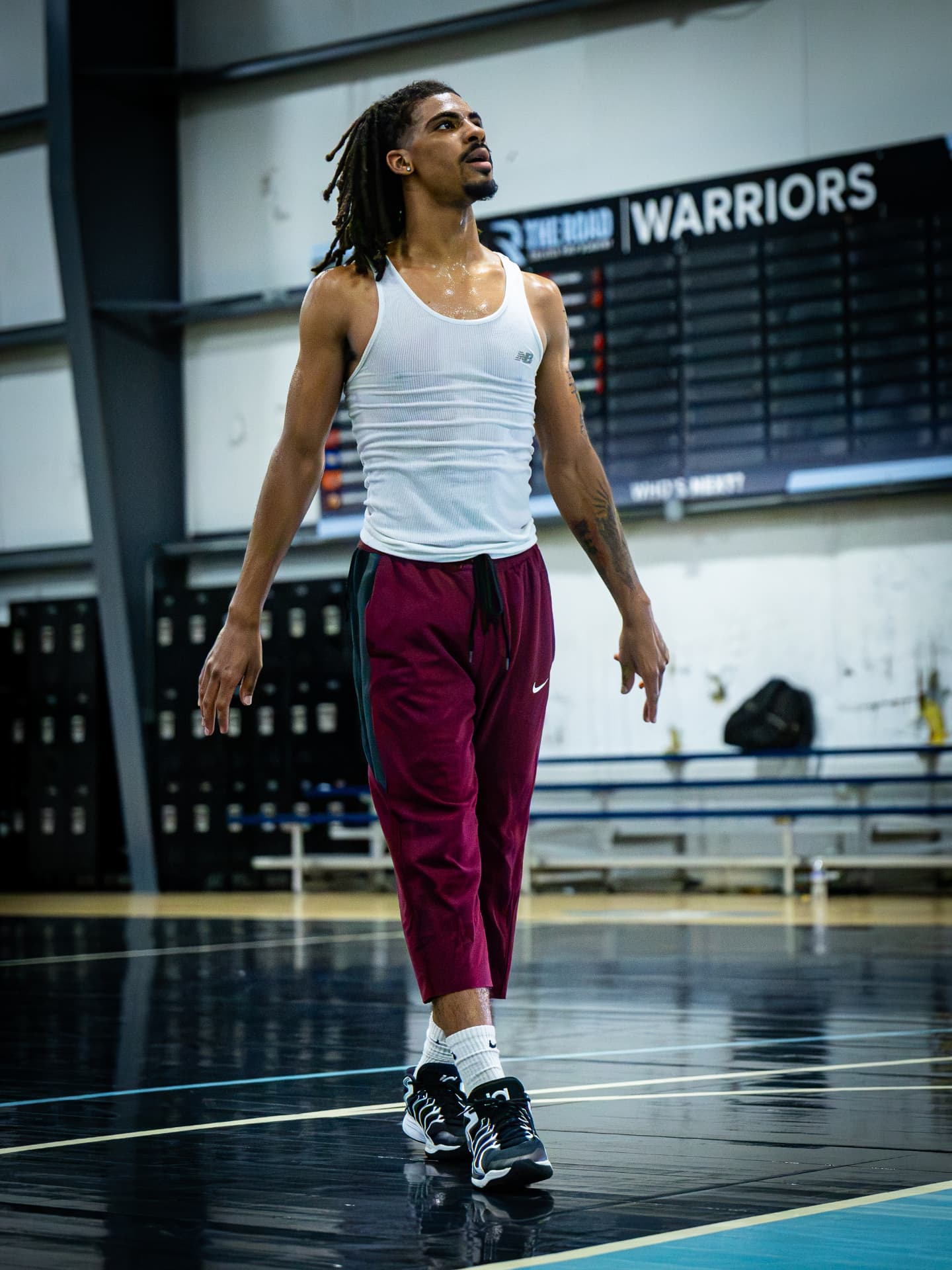 Kings player looking up after a release